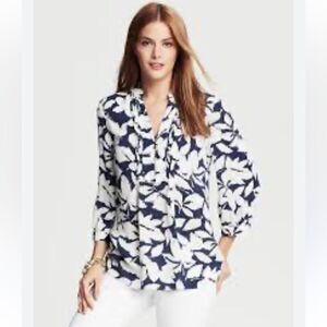 BANANA REPUBLIC Floral Popover Leaf Blouse Medium